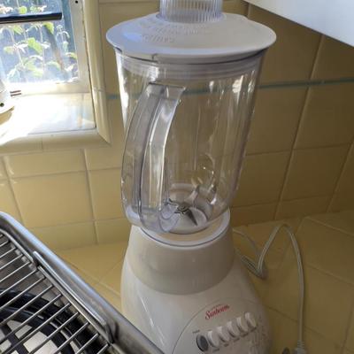 Blender, Waffle Iron & Electric Broiler
