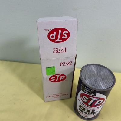 STP Transistor Radio from 1973 