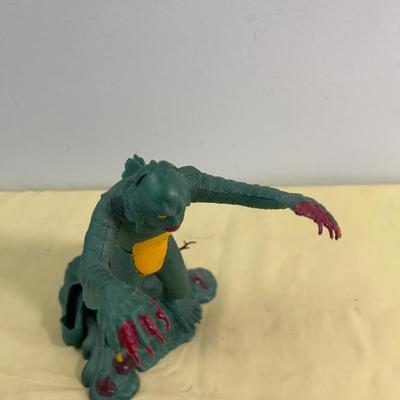 Creature from the Black Lagoon Missing Side Dog