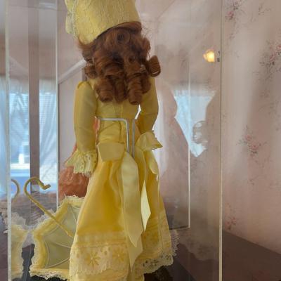 Yellow Dress Porcelain Doll In a Case. 
