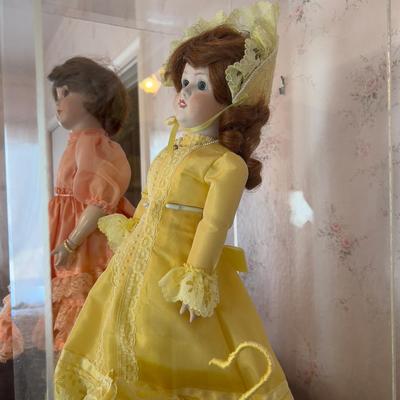 Yellow Dress Porcelain Doll In a Case. 