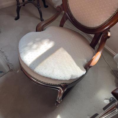 Queen Anne Style Rocking Chain Walnut