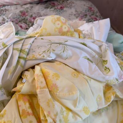 Various Sheets and Pillow Cases, PRINTED Design