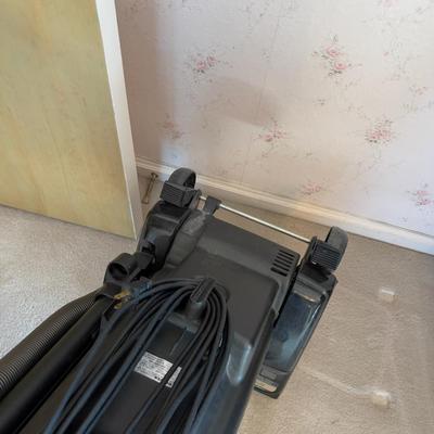 HOOVER Turbo Power 6000 Vacuum
