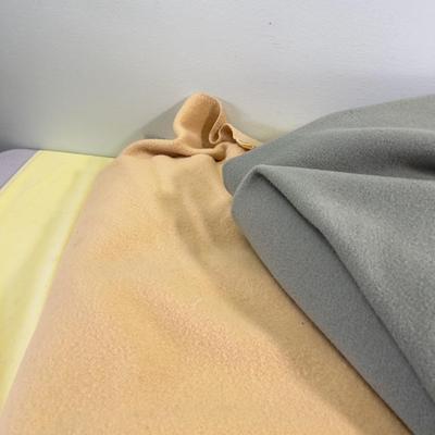 2 Wool Blankets: 1 is Pendelton 