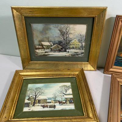 Art Prints, Wall Plaques, Mirror, Small Wall Items. (6) pieces 