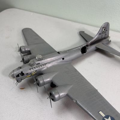 Model Air Planes Built and Painted (4)