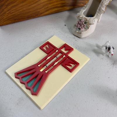 Miniatures: Ceramic, Wood Inbox, Bear and More