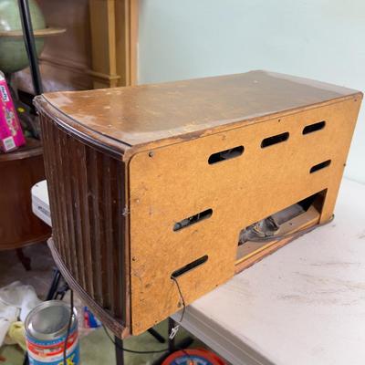 Old Firestone Radio, Tube 