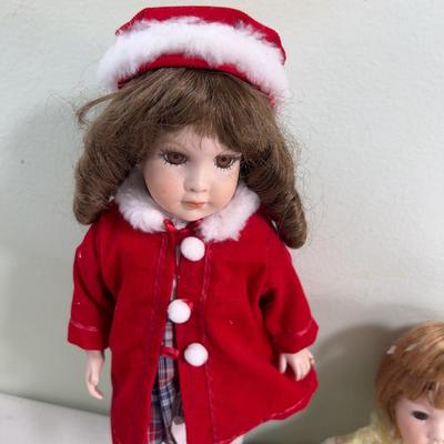 5 Dolls Porcelain Hand Made by Myrtle
