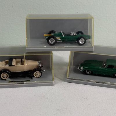 RENWAL Cars (3) Under Plastic NICE