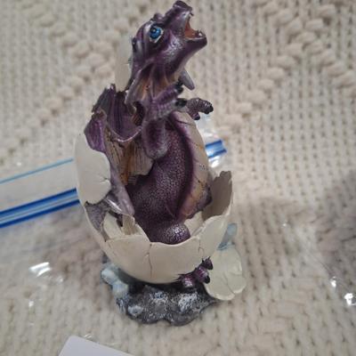 Sale Photo Thumbnail #5: just a cute little trinket thing that might sit on the counter with your jewelry.