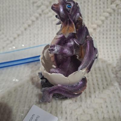 Sale Photo Thumbnail #8: just a cute little trinket thing that might sit on the counter with your jewelry.