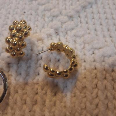 Sale Photo Thumbnail #26: there are no backs on the gold ones, the silver ones do not need backs.