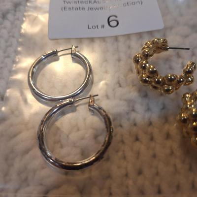 Sale Photo Thumbnail #23: there are no backs on the gold ones, the silver ones do not need backs.