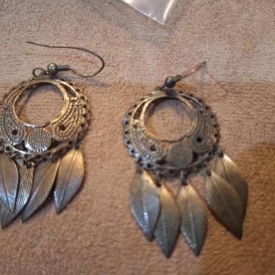 Sale Photo Thumbnail #54: button earrings do not have backs