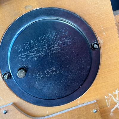 Lot 184 Unique 1950s Fire Place Mantle Clock