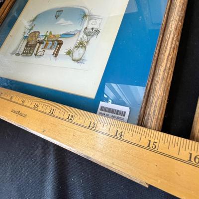 Lot 186 Lot of small art prints