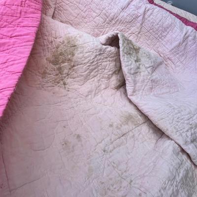 Lot 191 Pink vintage quilt