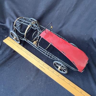 Lot 192 World Market Wire Automobile