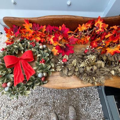 Lot 196 Vintage floral