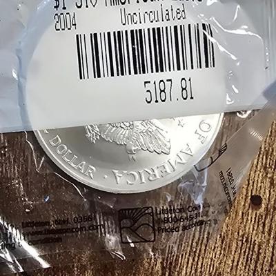 2004 Eagle uncirculated SILVER COIN