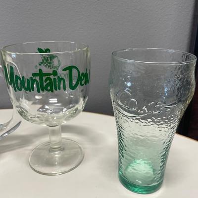 Beverage mugs