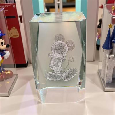 Sale Photo Thumbnail #139: Walt Disney Mickey Mouse 3D Laser Etched Hologram Crystal Cube  approximately 3"X2"