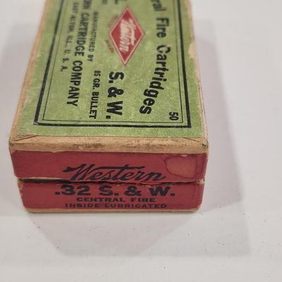 Vintage Western Central Fire Cartridges .32 Cal. S & W 50 RDS Ammo