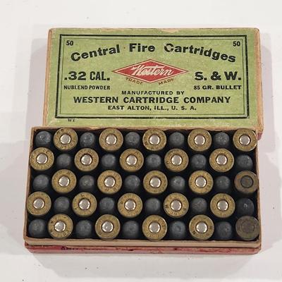 Vintage Western Central Fire Cartridges .32 Cal. S & W 50 RDS Ammo