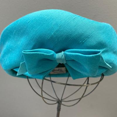 3 Vintage ladies hats