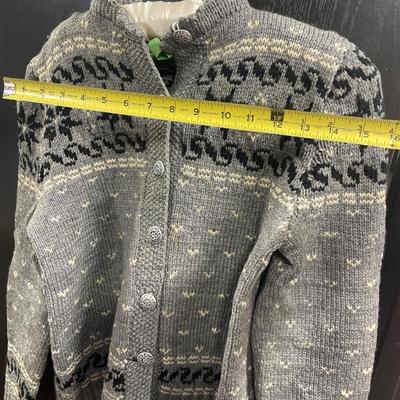 Hand made Norwegian women’s wool sweater