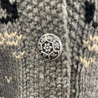 Hand made Norwegian women’s wool sweater