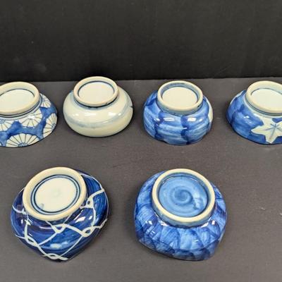 Sale Photo Thumbnail #1421: Vintage Japanese Round & Square Bowls