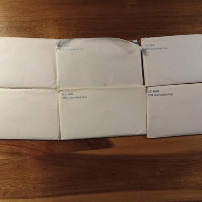 6 US MINT SETS
