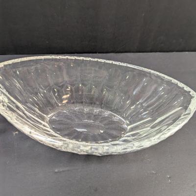 Sale Photo Thumbnail #1533: Vintage Anchor Hocking Clear Pressed Glass Dish With Handles & Glass Bowl