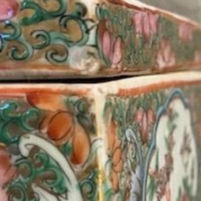 Vintage Chinese Porcleain Box