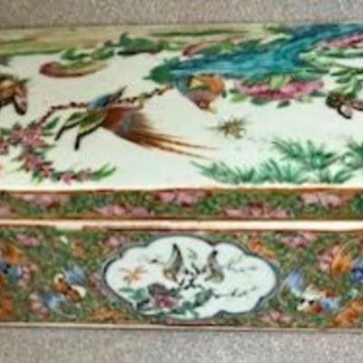 Vintage Chinese Porcleain Box