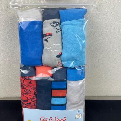 New Boy’s 7 Pairs Size XL Boxer Briefs