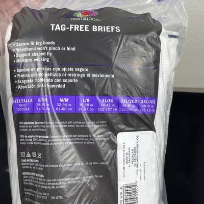 Men’s Fruit of the Loom Briefs Size XL 9 Pairs