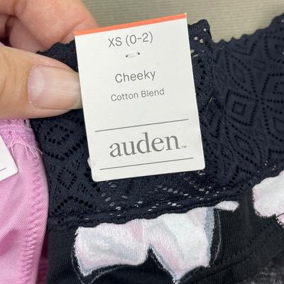 New Women’s XS Panties and Small Bralette
