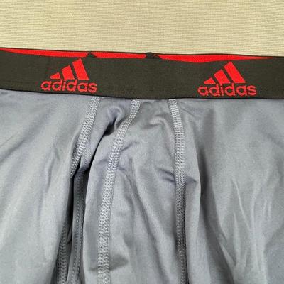 Men’s Adidas boxer Brief Size Small 28-30”