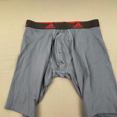 Men’s Adidas boxer Brief Size Small 28-30”