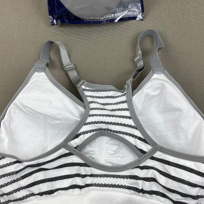 2 New Women’s Reebok Sports Bras Large