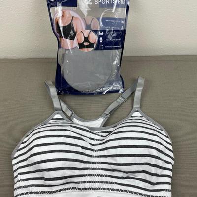 2 New Women’s Reebok Sports Bras Large