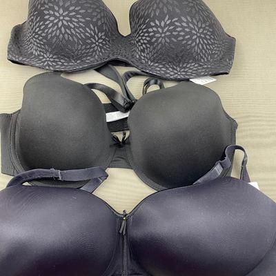 3 Black Bras 42/44D