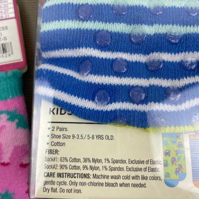 4 Pair New Toddler Socks S/M