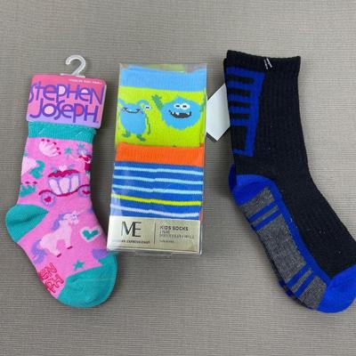 4 Pair New Toddler Socks S/M