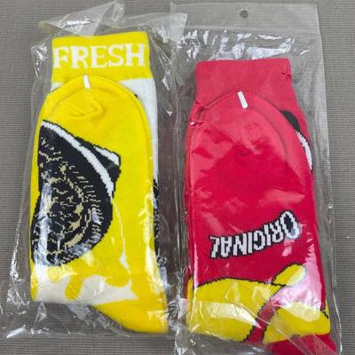 2 New Novelty Socks Pringles & Oreos