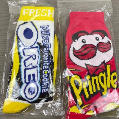 2 New Novelty Socks Pringles & Oreos